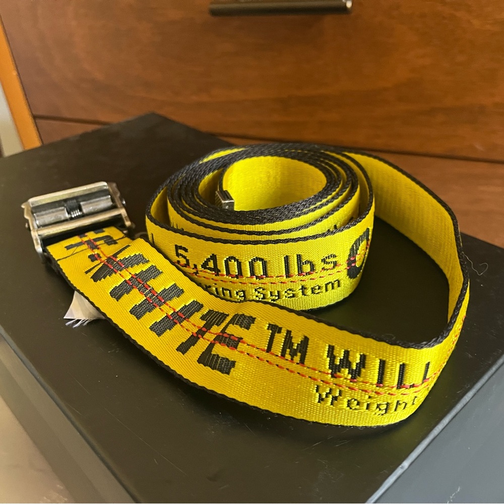 Off-white belt
